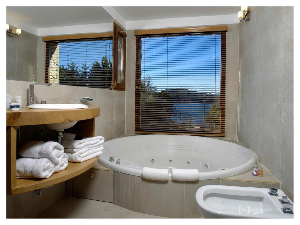 Rochester Bariloche Suites & Spa Eksteriør billede